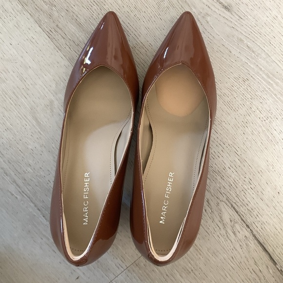 Marc Fisher Patent Slip‎ On Caitlin Dress Pumps Block Heel Sexy Pointed Toe sz 7 - Picture 8 of 11